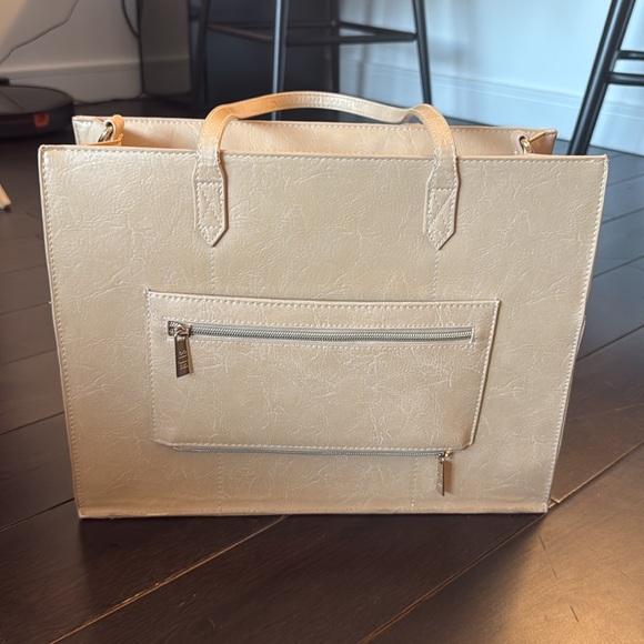 Beis Work Tote in Beige - Picture 4 of 8